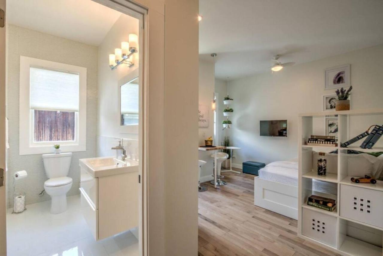 Miraculously Modern In A Vintage Shell Midtown Apartment Memphis Exterior photo